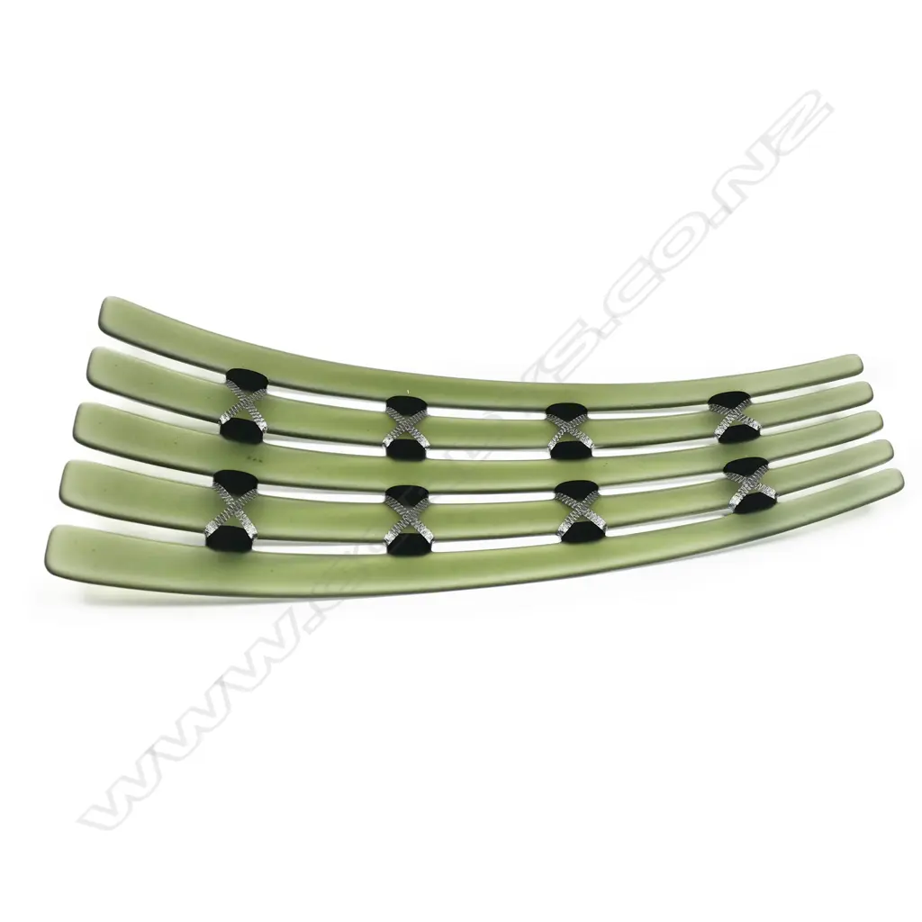 Kahu Design glass sculpture, Image 1++