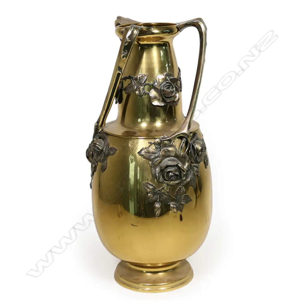 A large and impressive floor standing German Kayser Jugendstil (Art Nouveau) brass vase, Image 1++