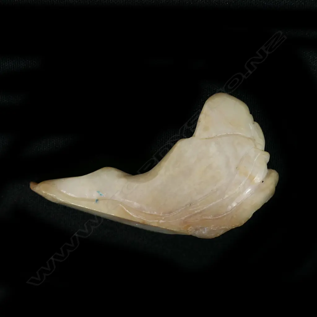 A Chinese carved pale stone handling piece, Image 1++