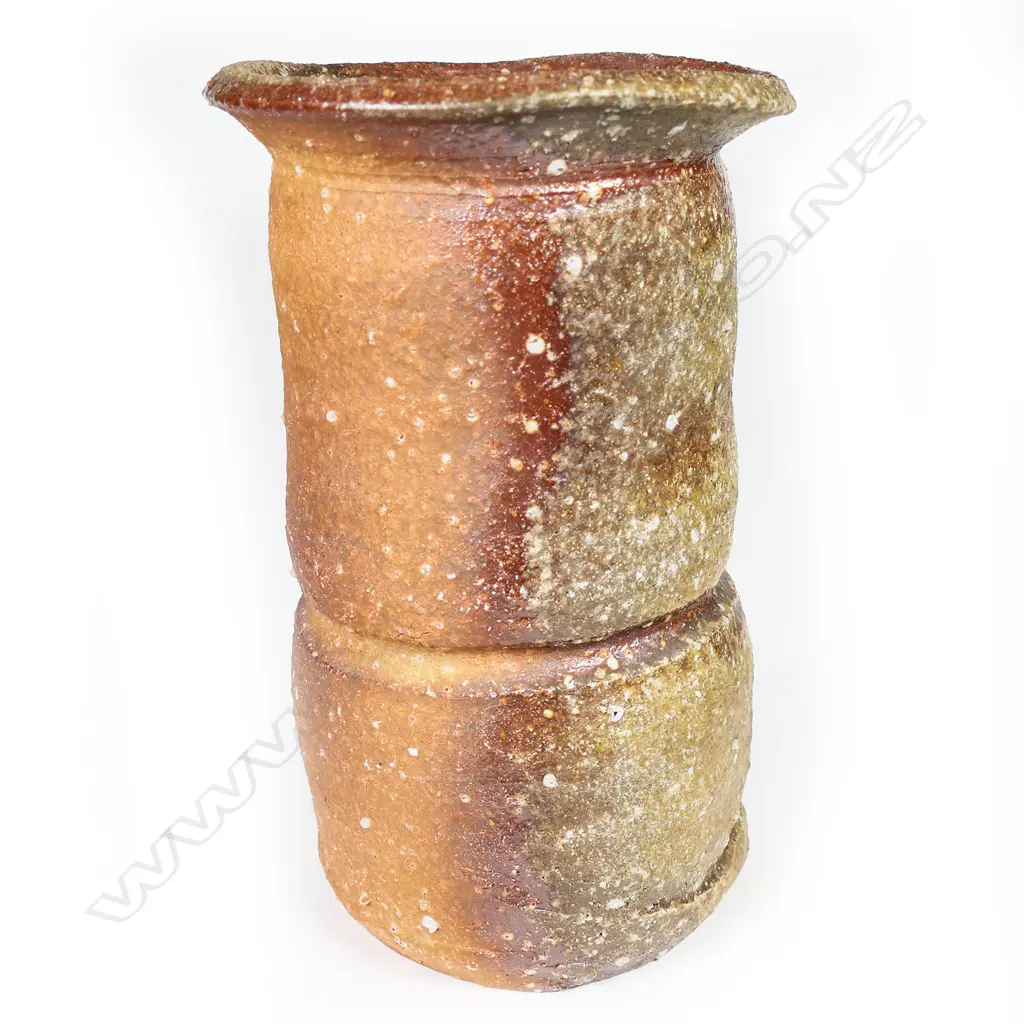 A vintage Japanese Shigaraki vase Image 1++