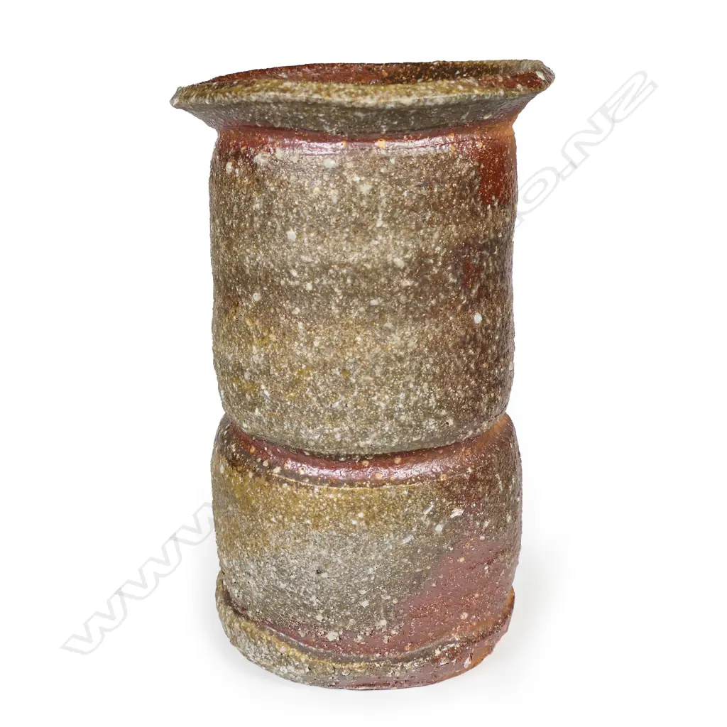 A vintage Japanese Shigaraki vase Image 1++