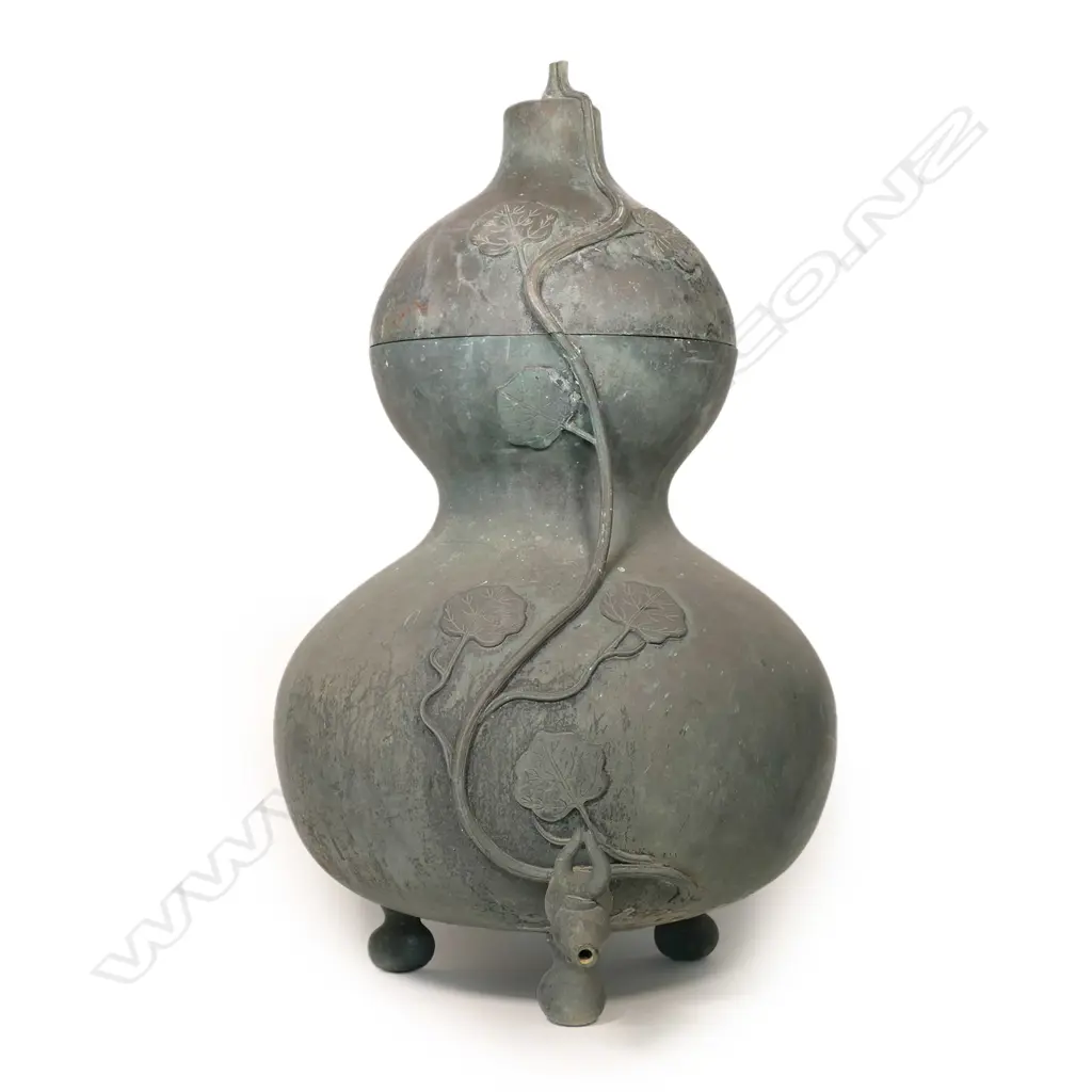 A large old Japanese bronze temple water dispenser, Image 1++