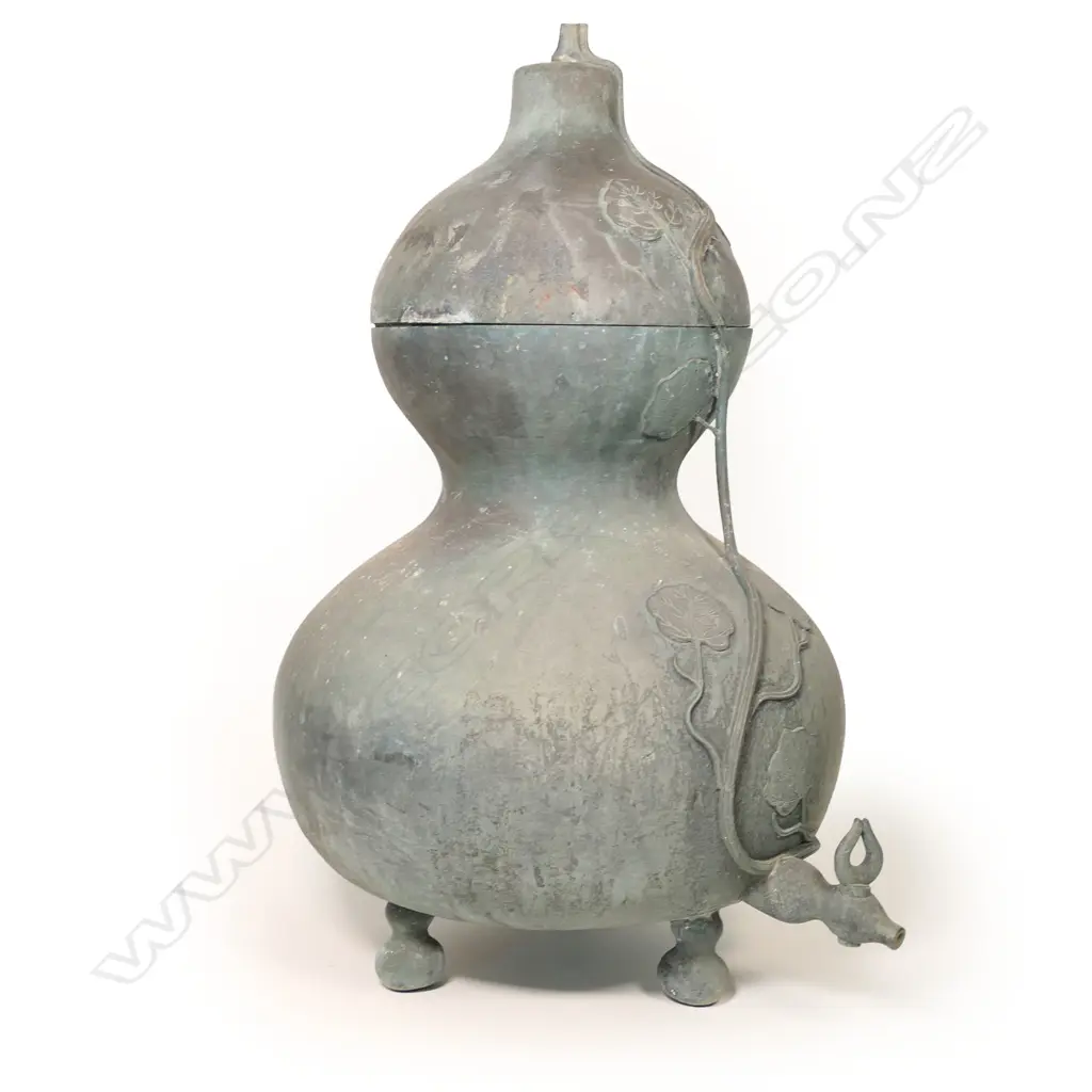 A large old Japanese bronze temple water dispenser, Image 1++