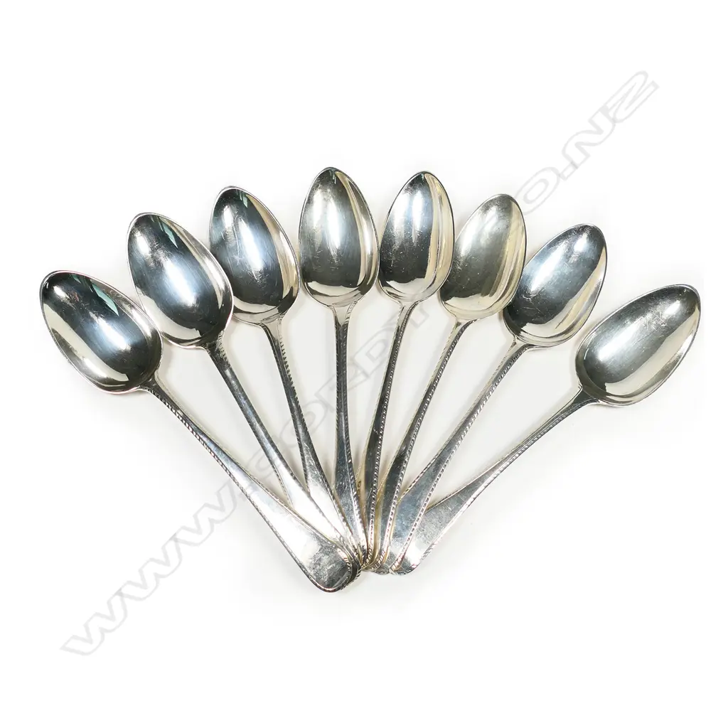 Eight Georgian silver tablespoons, Image 1++