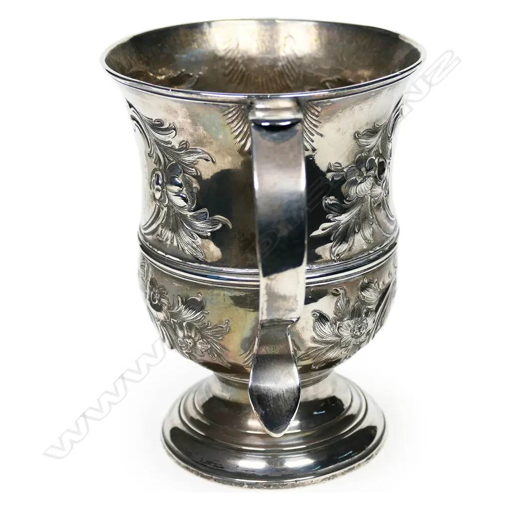 A George III silver loving cup, Image 1++