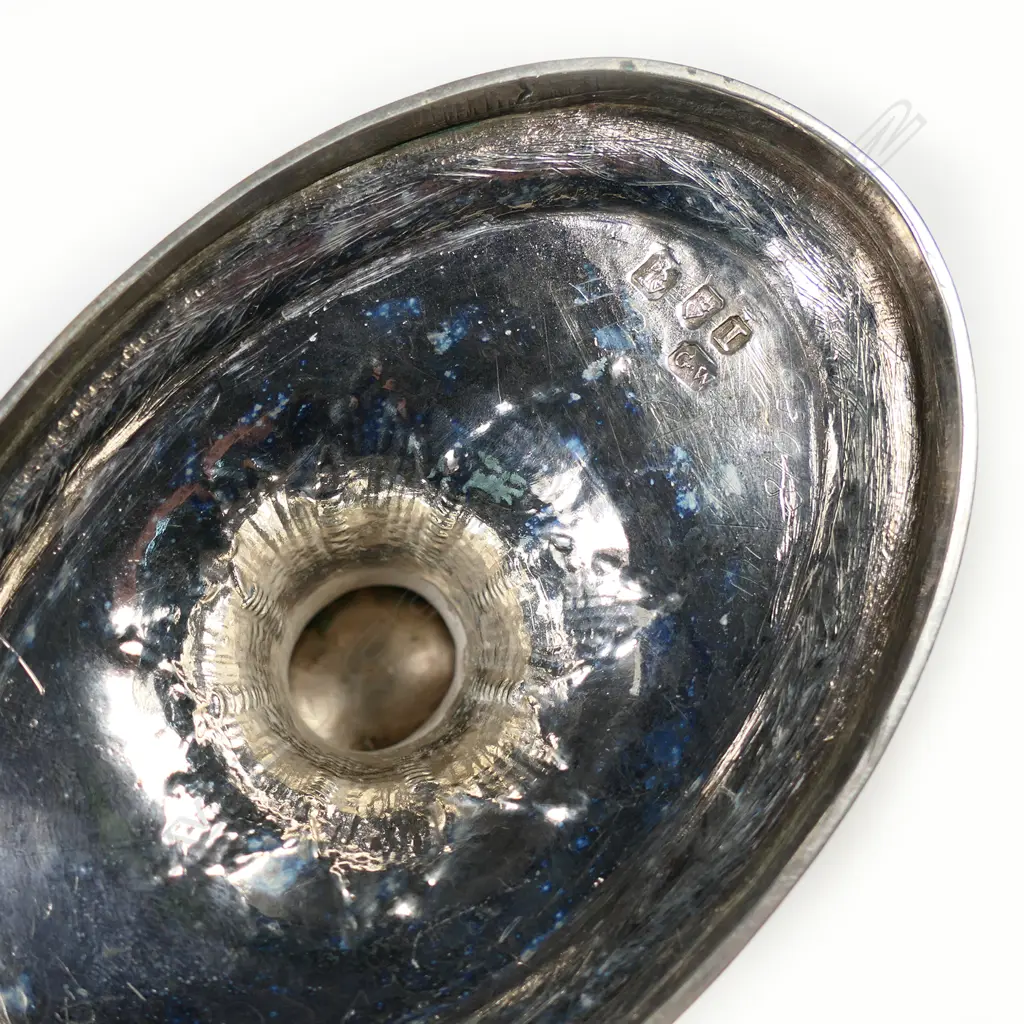 A George III Irish silver sugar basket, Image 1++