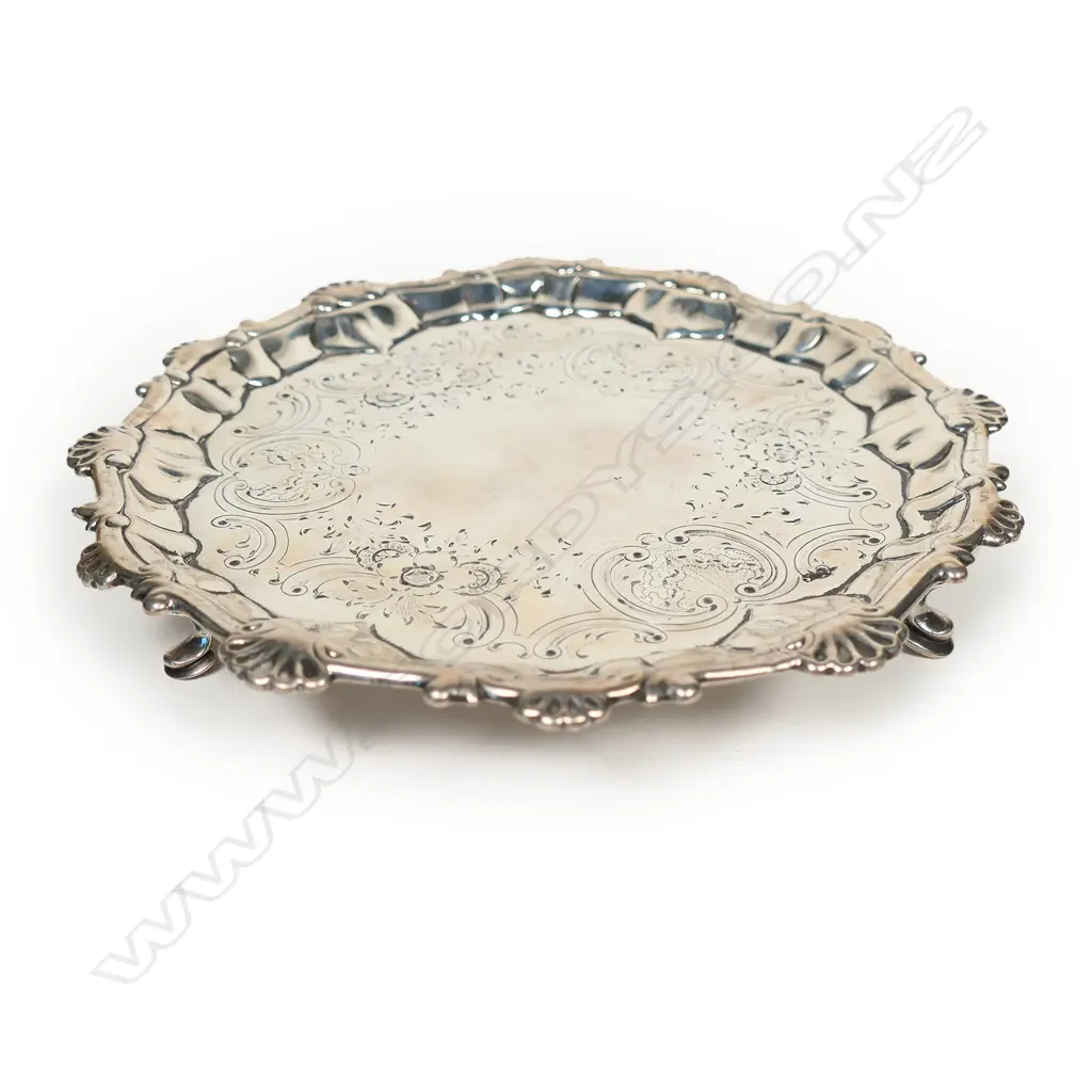 An early George III silver waiter, Image 1++