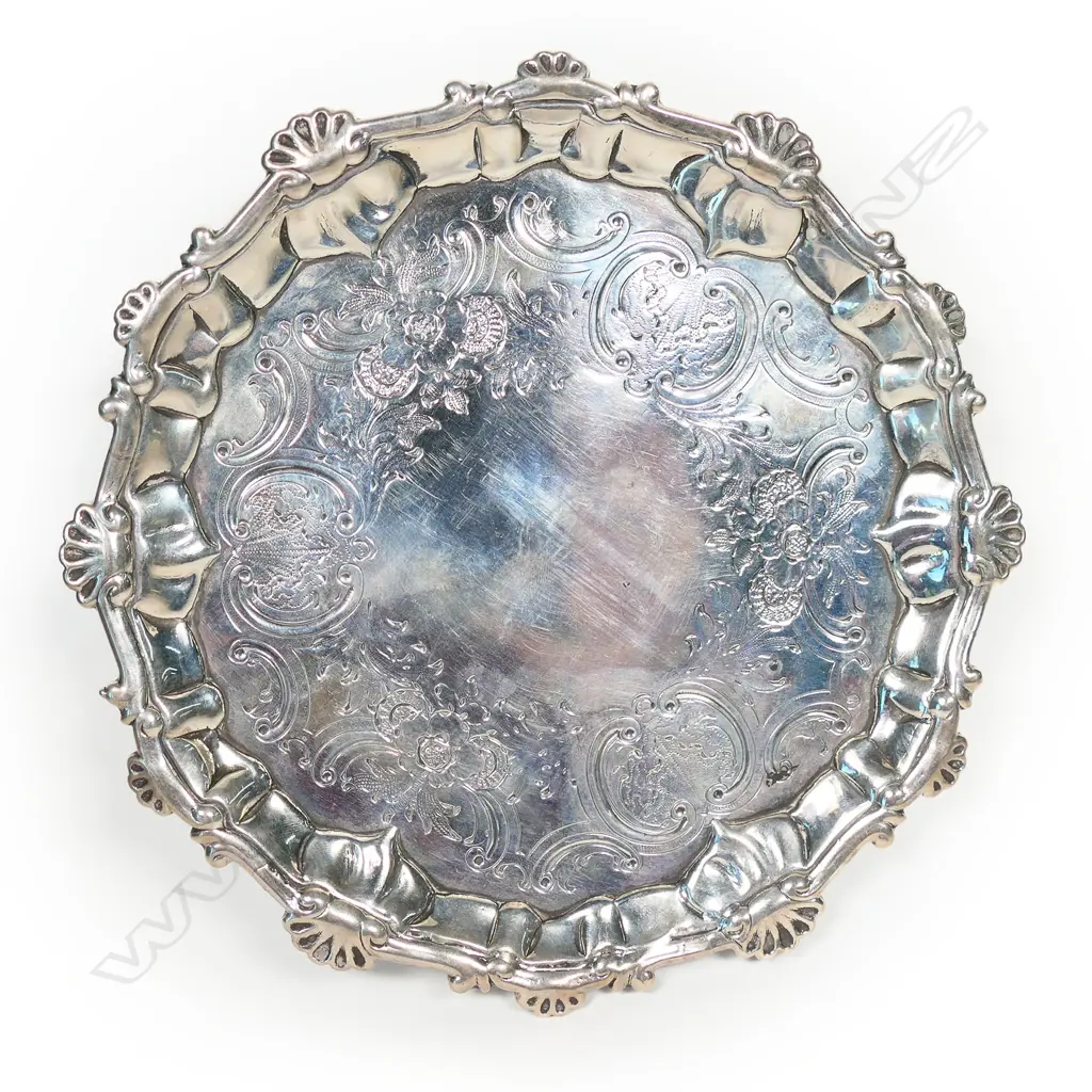 An early George III silver waiter, Image 1++