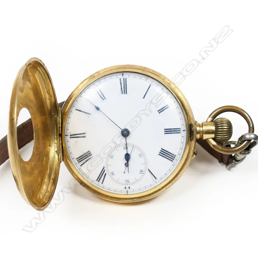 A late Victorian 18ct gold half hunter pocket watch, Image 1++