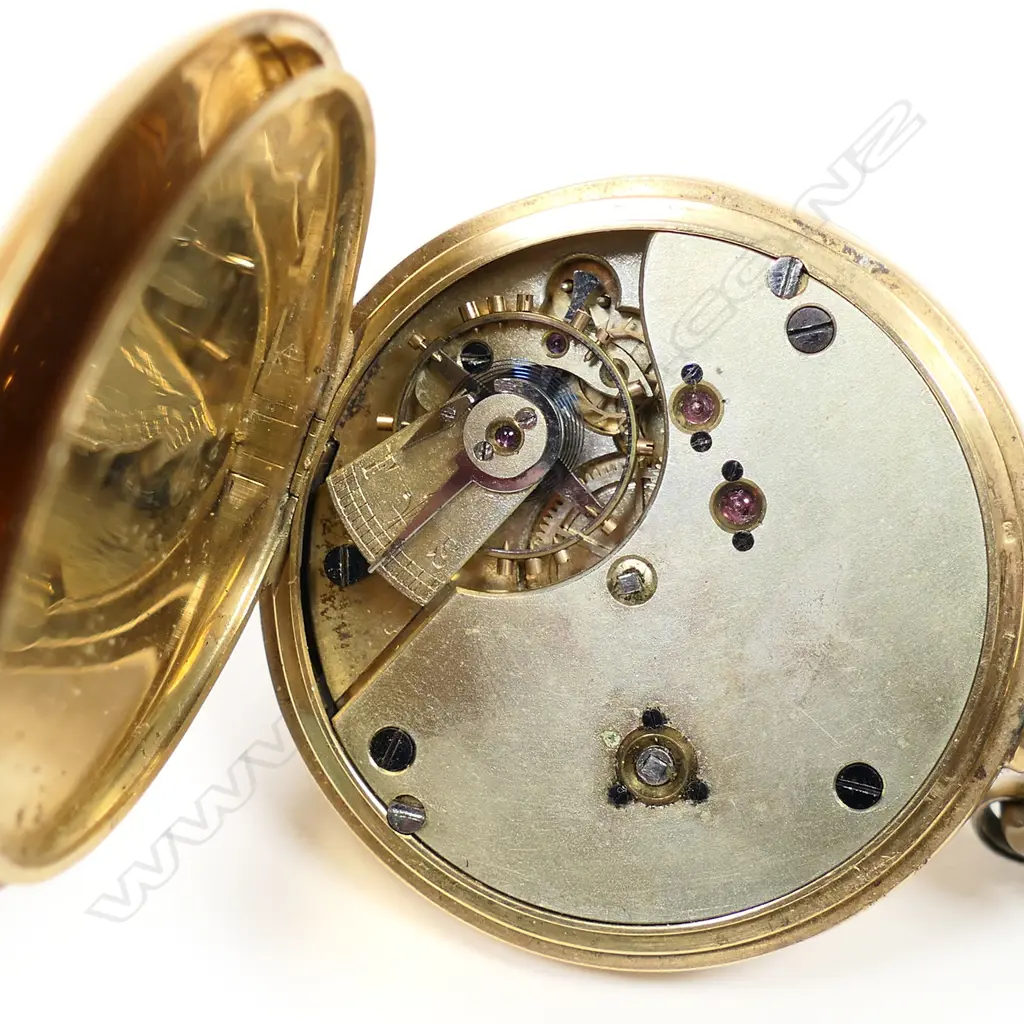 A late Victorian 18ct gold half hunter pocket watch, Image 1++