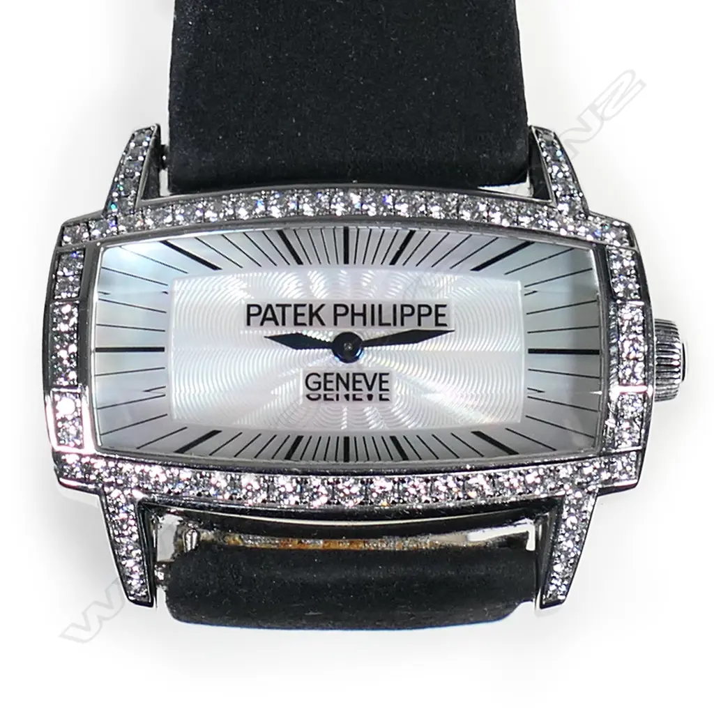 Patek Philippe Gondolo Gemma 18ct white gold and diamond set ladies wristwatch, Image 1++