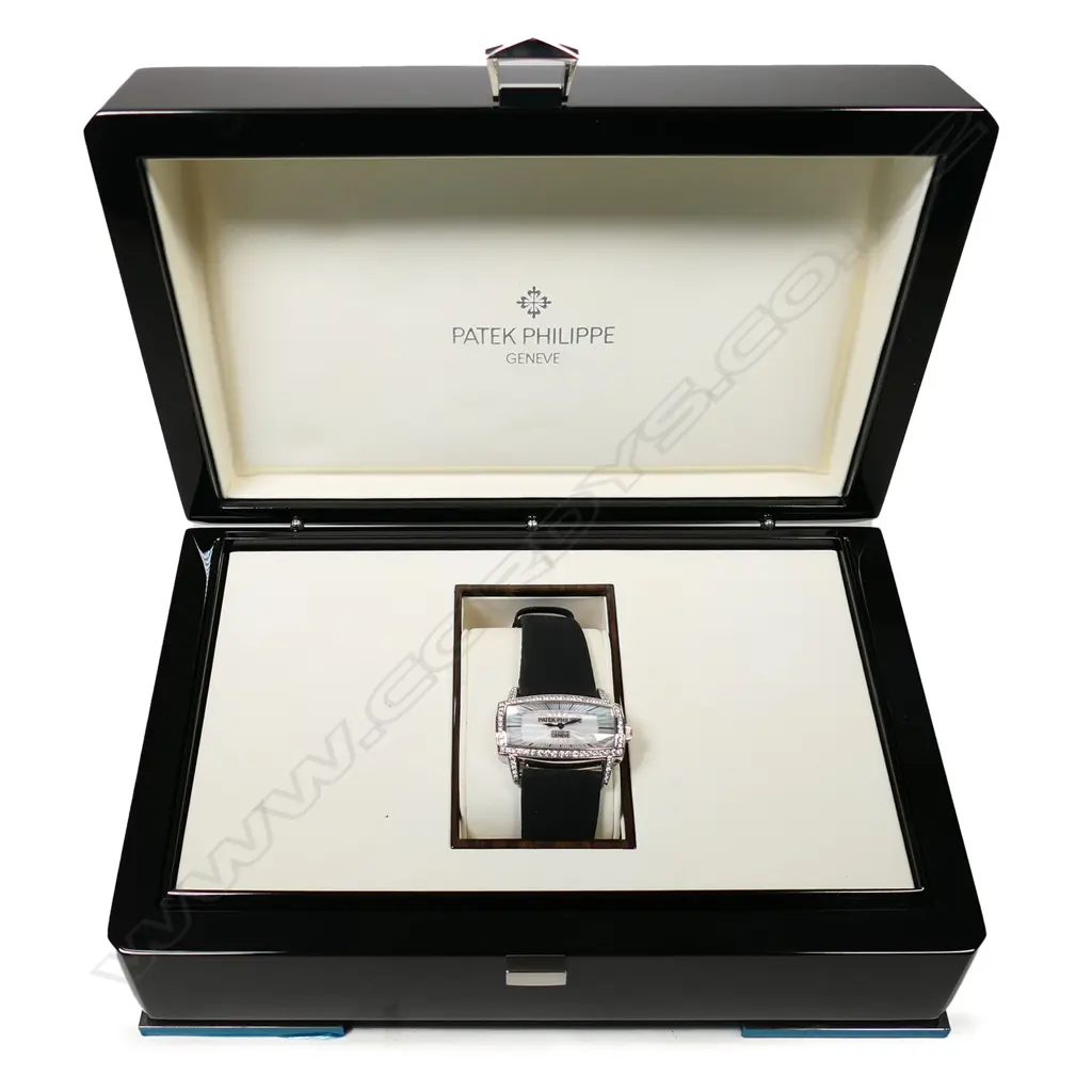 Patek Philippe Gondolo Gemma 18ct white gold and diamond set ladies wristwatch, Image 1++