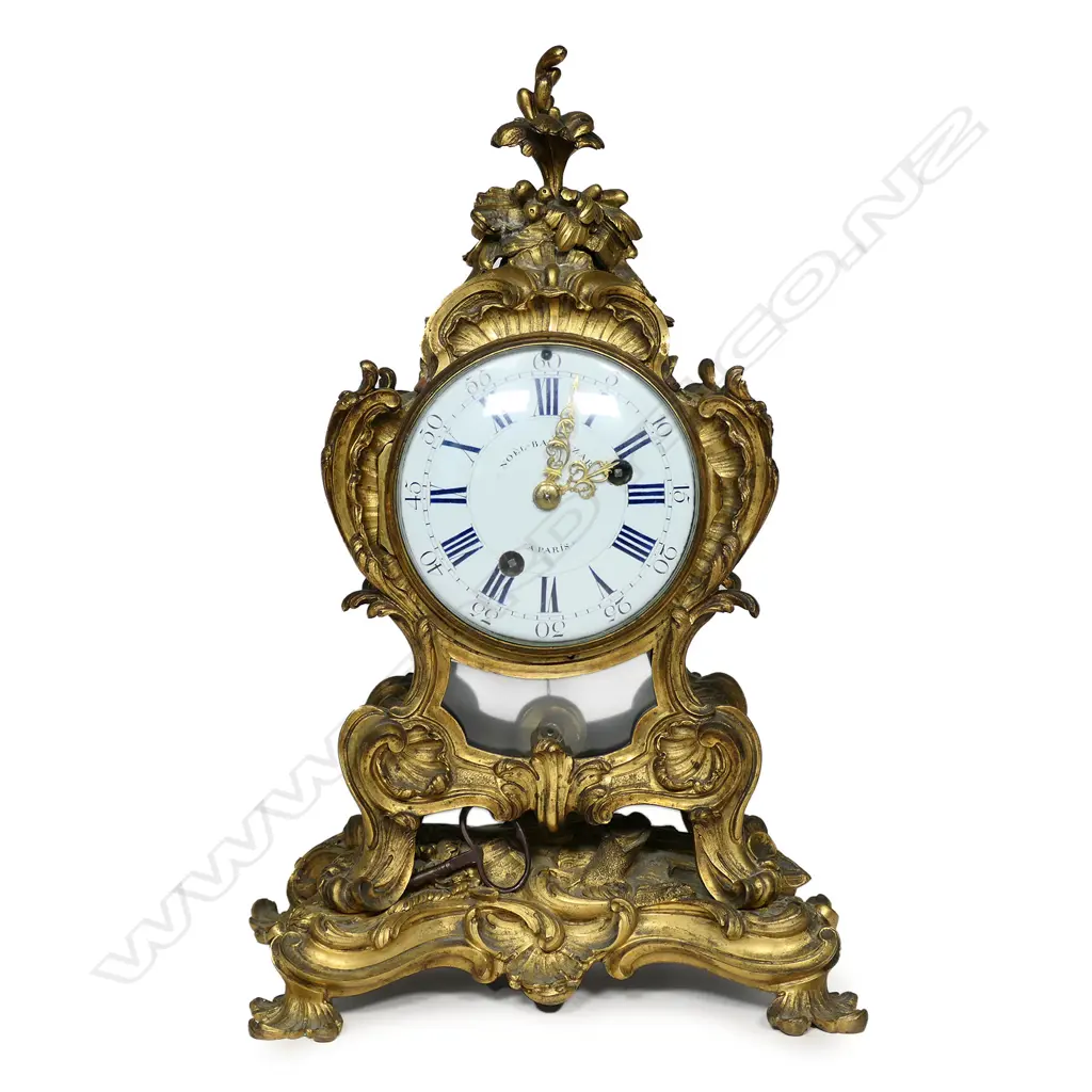 A 19thC French ormolu mantel clock, Image 1++