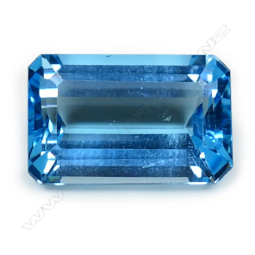 An unset Swiss Blue topaz gemstone, Image 1++