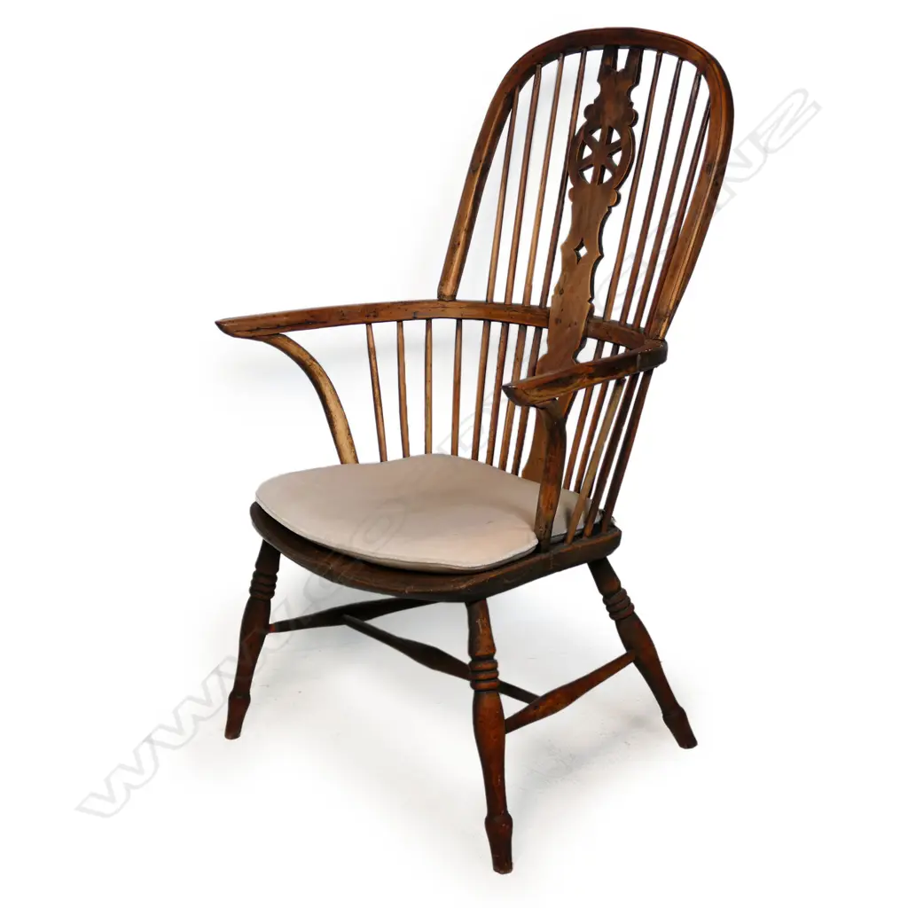 A 19thC ash and elm wheel back Windsor carver chair, Image 1++