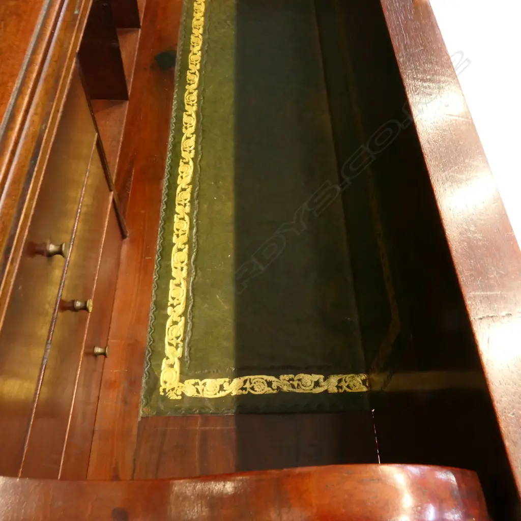 A Regency mahogany bookcase secretaire, Image 1++