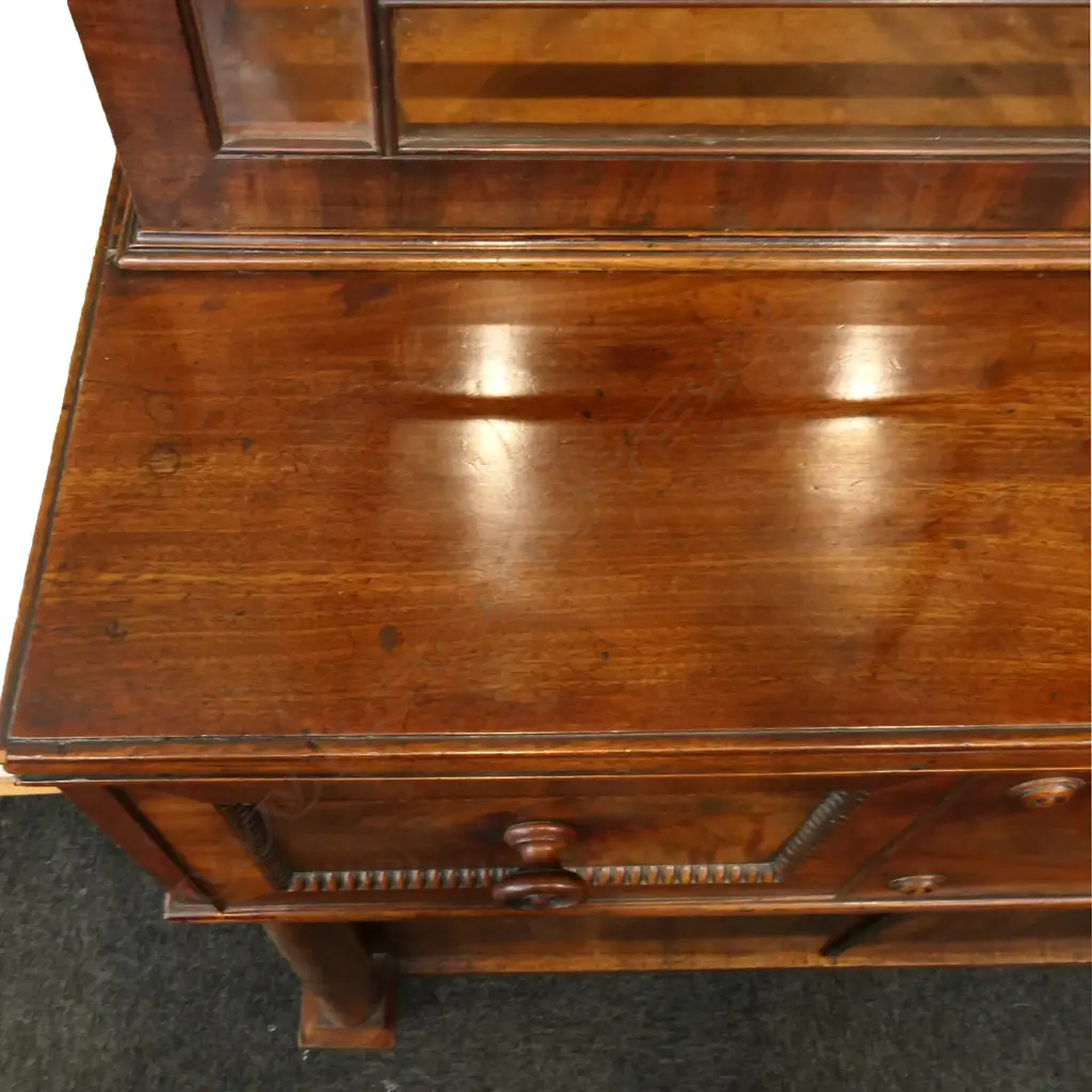 A Regency mahogany bookcase secretaire, Image 1++