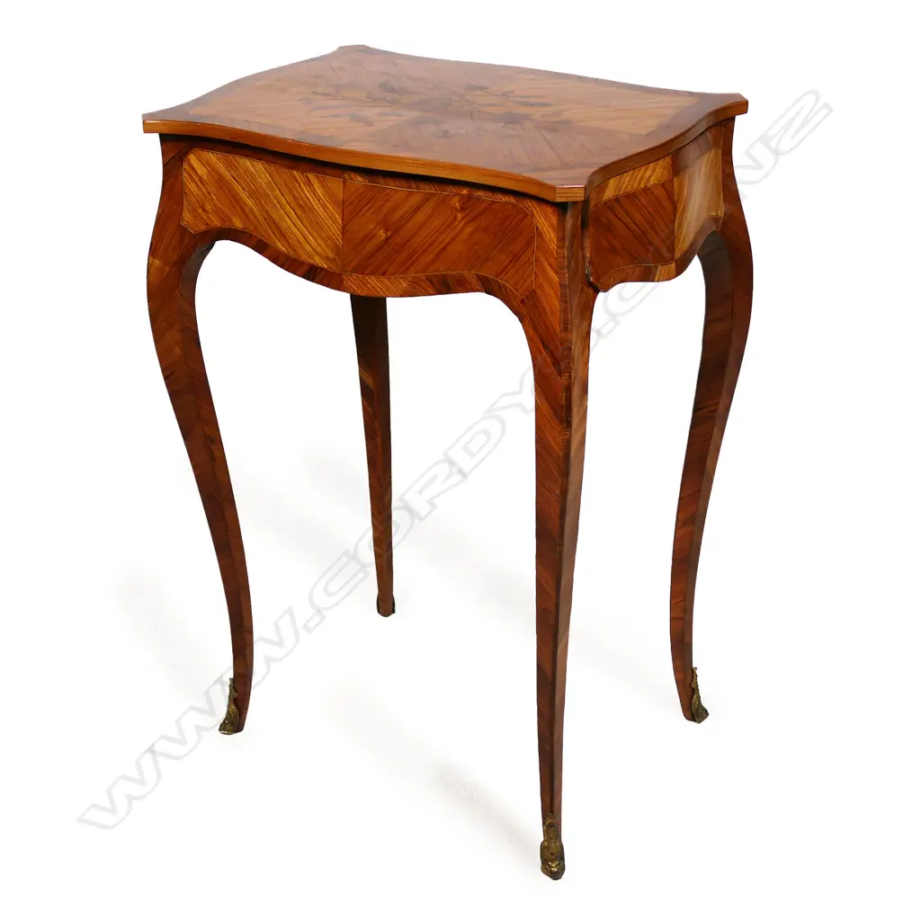 A small French king wood side table, Image 1++