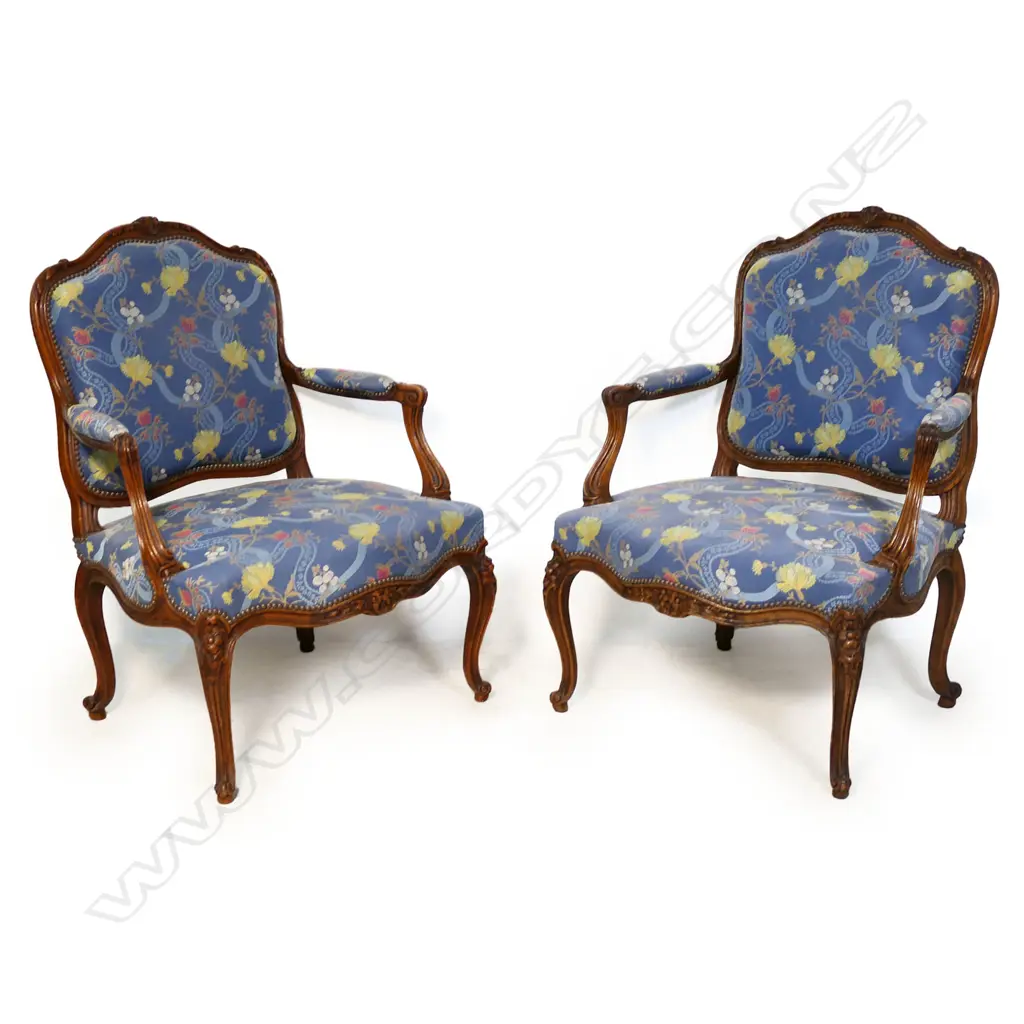 A pair of French bergère armchairs, Image 1++