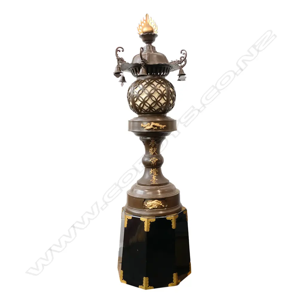 A Meiji Japanese bronze floor standing temple lantern on base, Image 1++