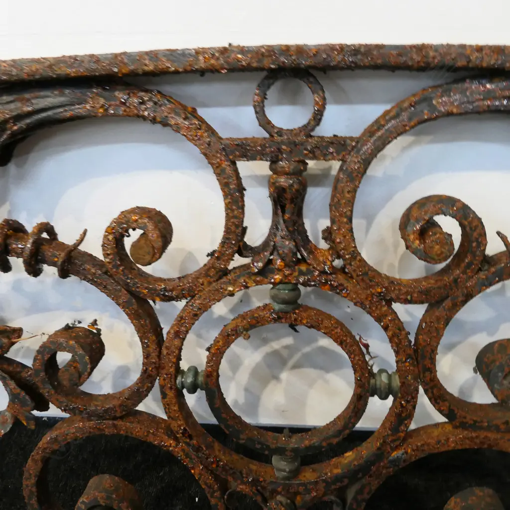 An old fancy cast iron grill, Image 1++