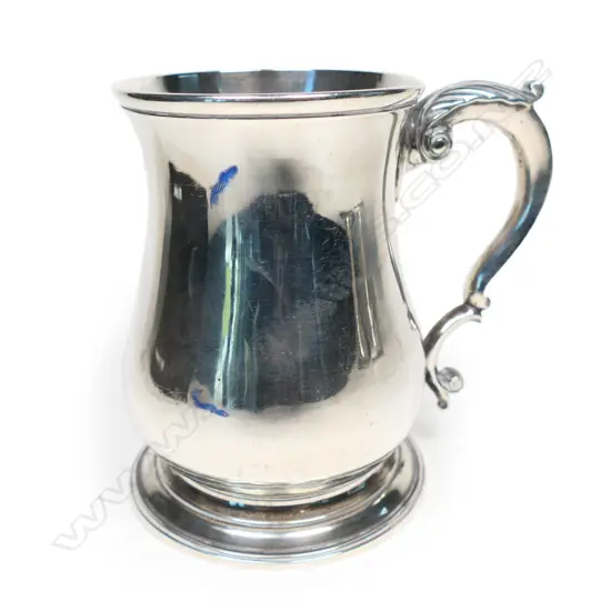An early George III silver mug,