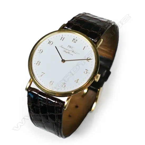 An IWC Schaffhausen ref. 2008 18ct yellow gold men's slim wristwatch,