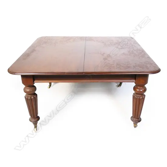 A good Victorian mahogany crank extension banquet table,