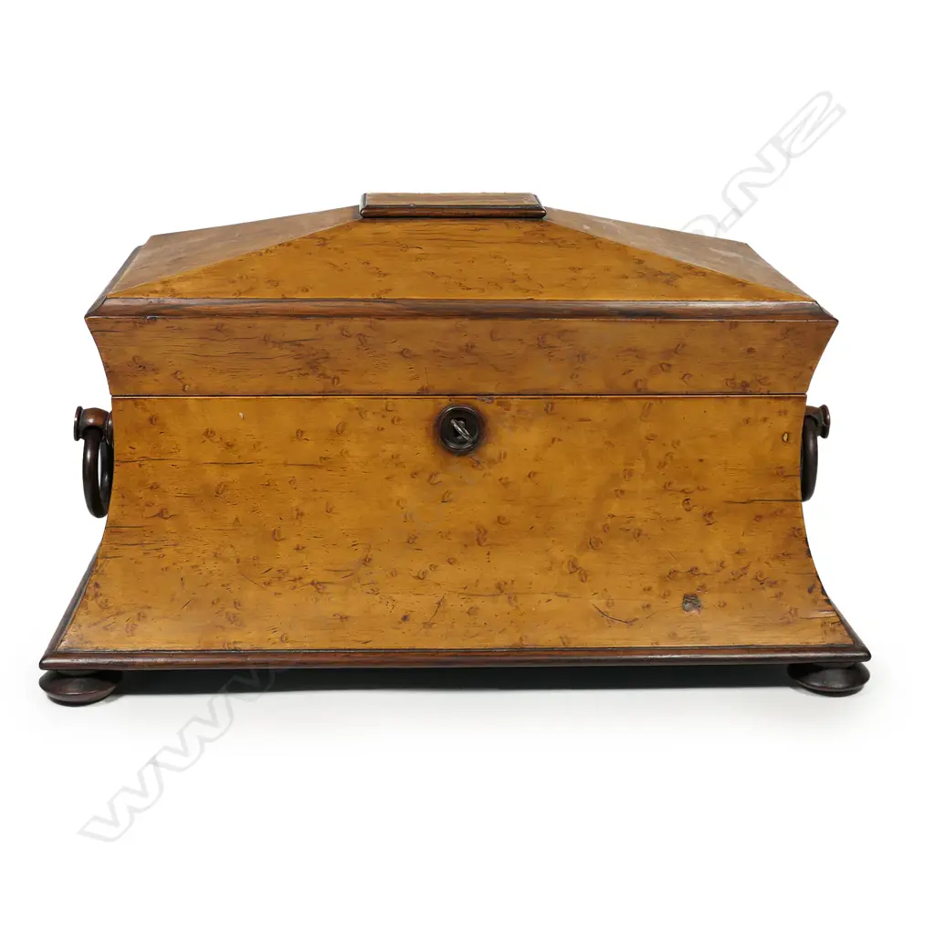 A Victorian burr maple sewing box, Image 1++