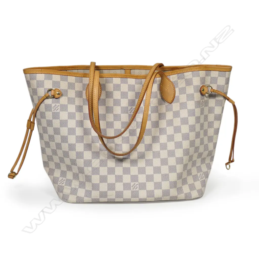A Louis Vuitton Neverfull MM tote bag, Image 1++