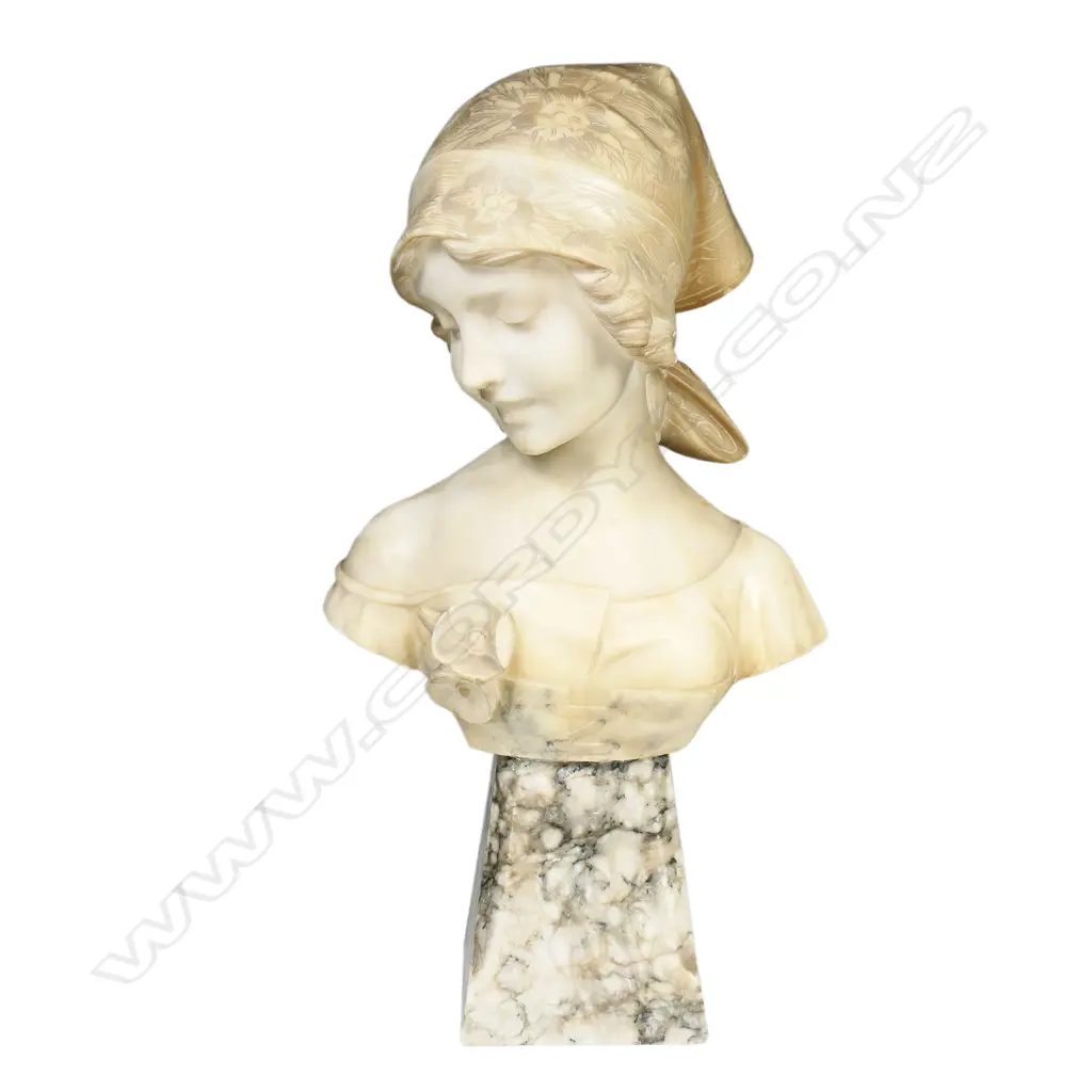 A 19thC Italian alabaster bust of a young woman, Image 1++