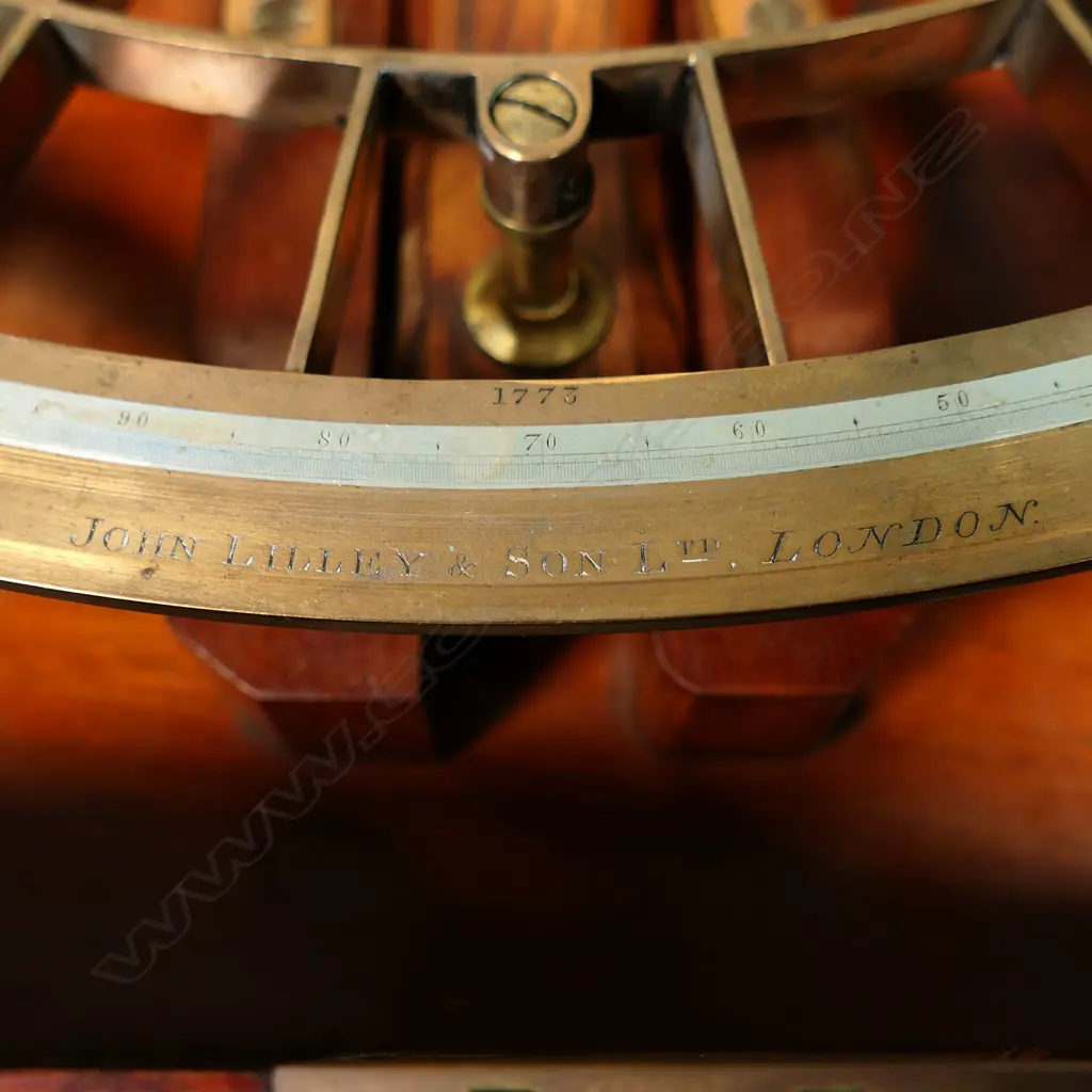 An early 1900s brass sextant, Image 1++