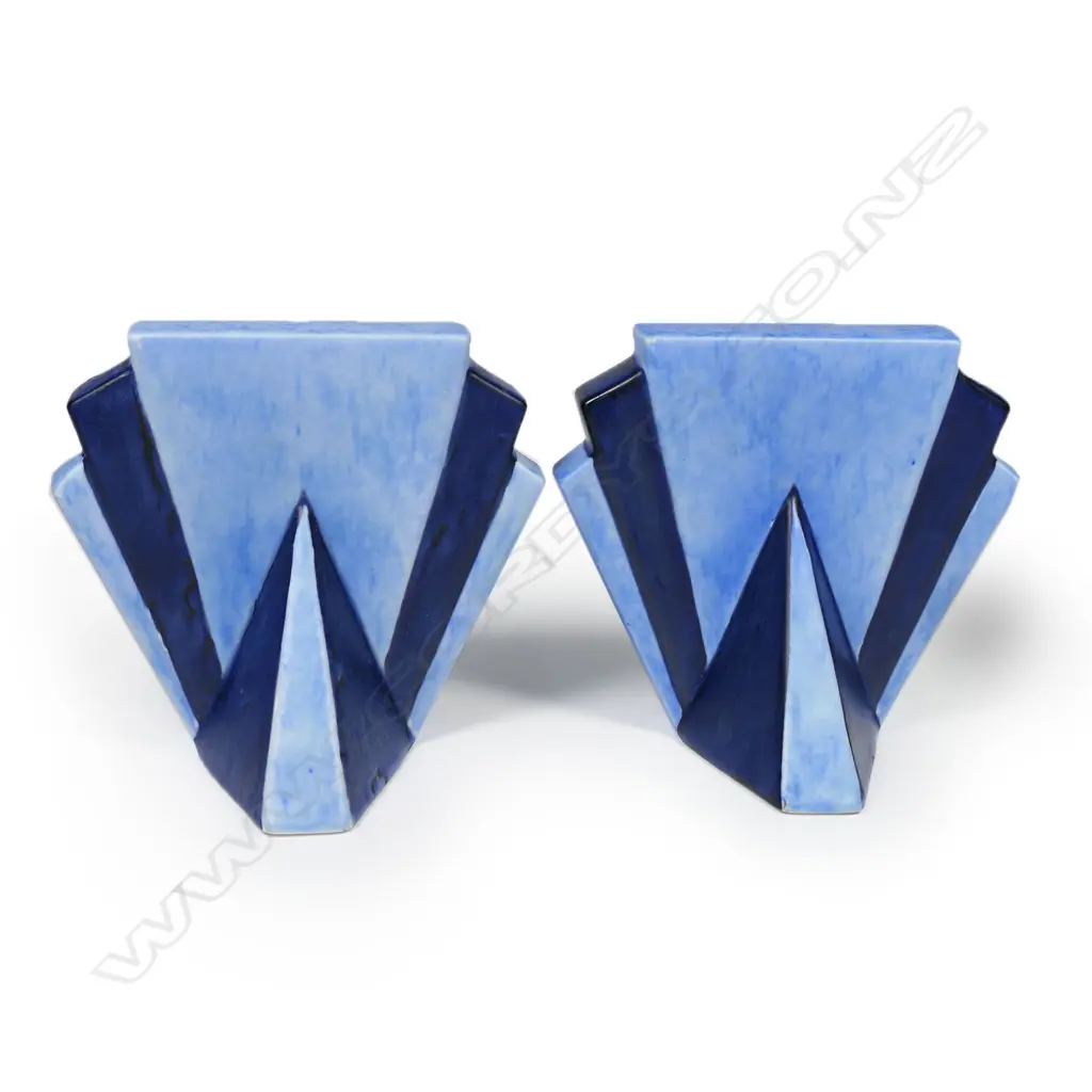 A pair of Art Deco CarIton ware bookends, Image 1++