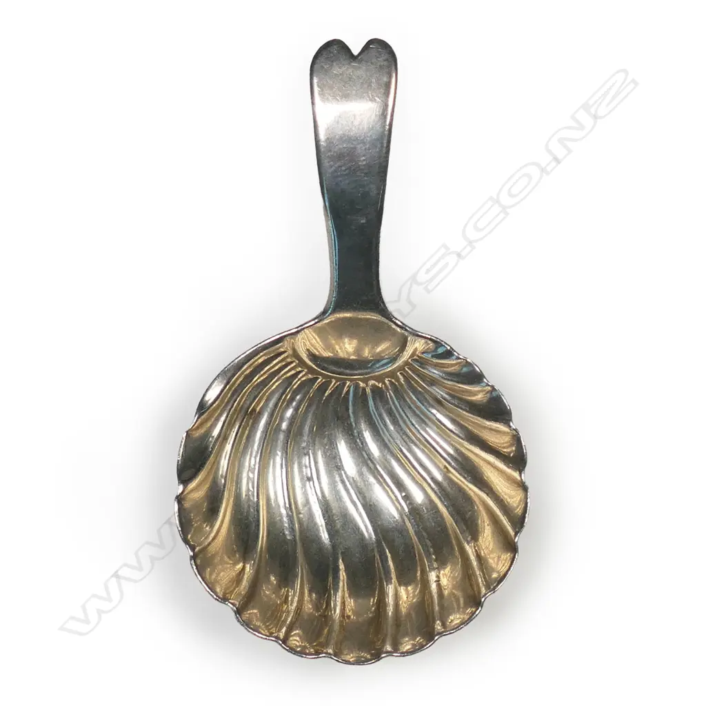 George III silver caddy spoon, Image 1++