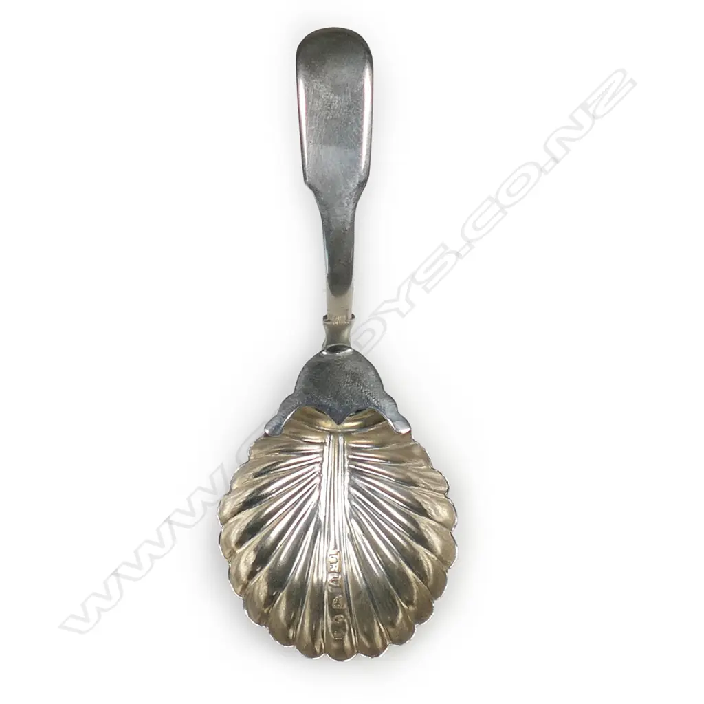 George III silver caddy spoon, Image 1++