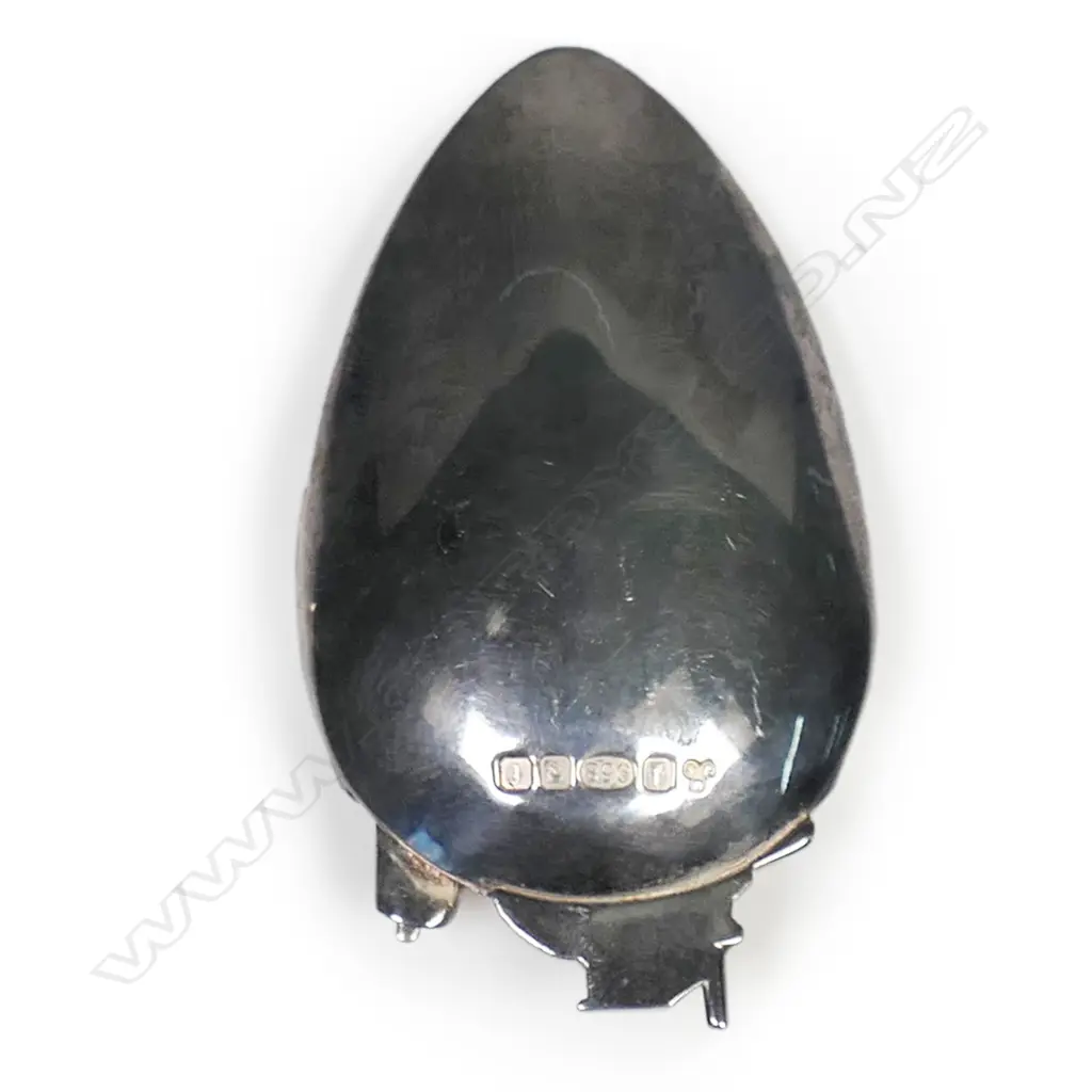 A fine quality contemporary Britannia Standard silver Caddy Spoon, Image 1++
