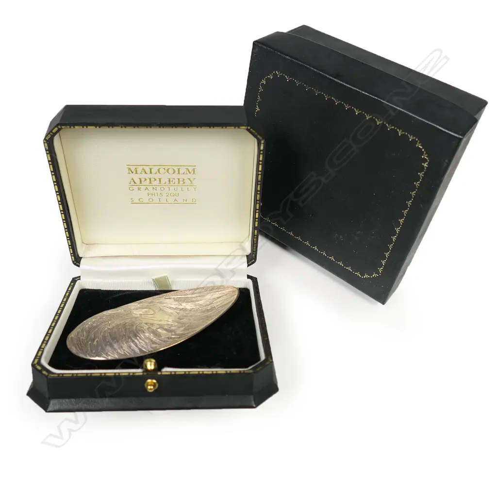A contemporary silver collector's caddy spoon, Image 1++