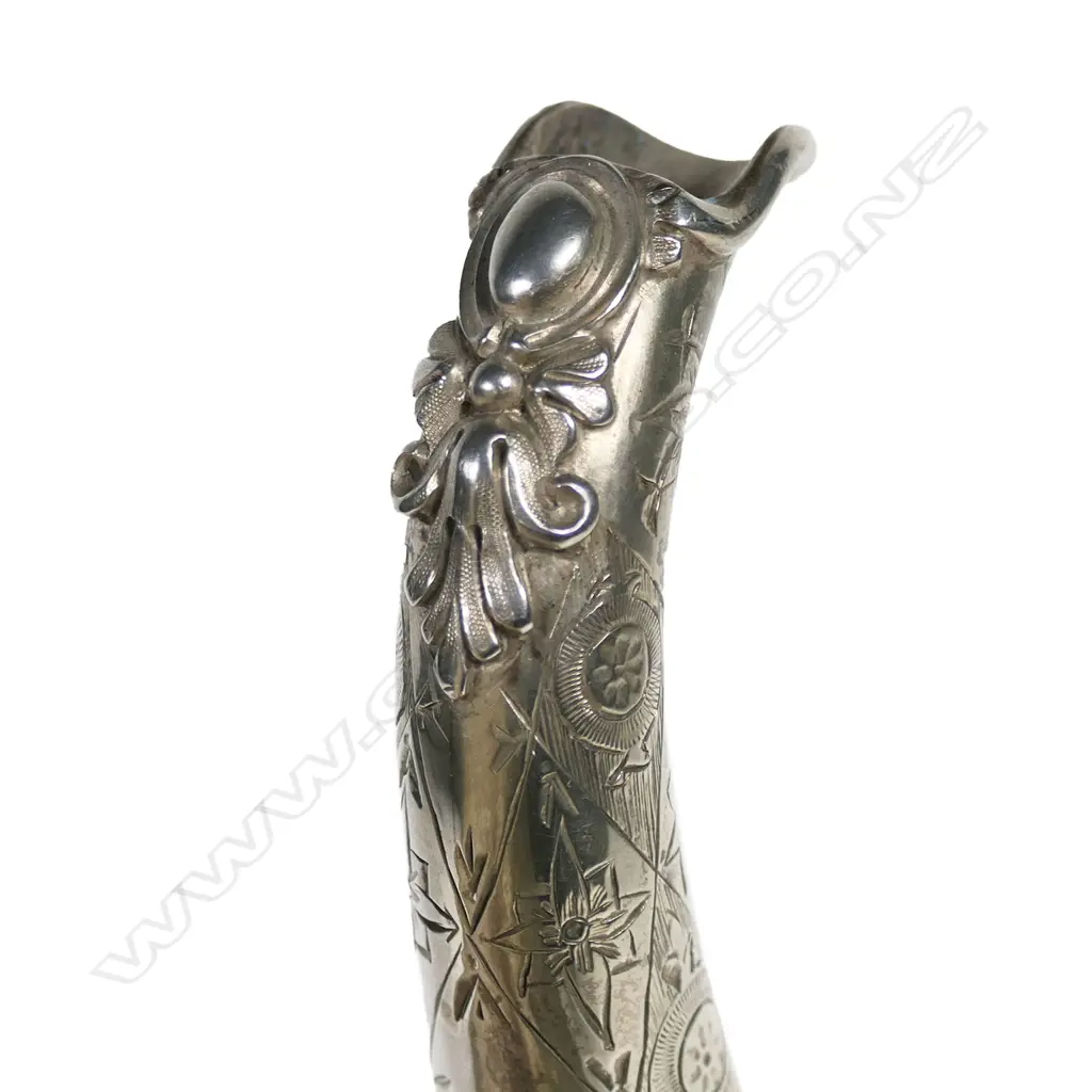 A mid-Victorian silver coffee pot, Image 1++