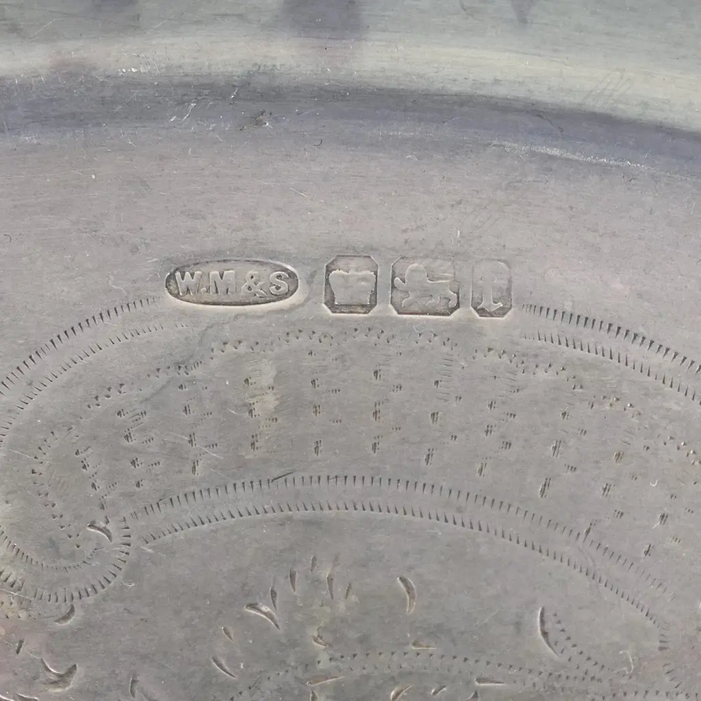 A late Victorian silver salver, Image 1++