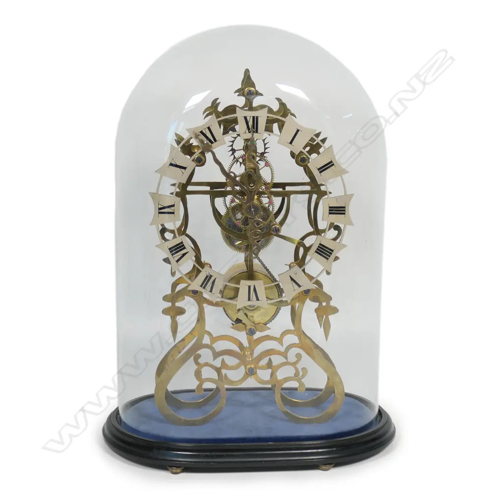 A Victorian style brass skeleton clock, Image 1++
