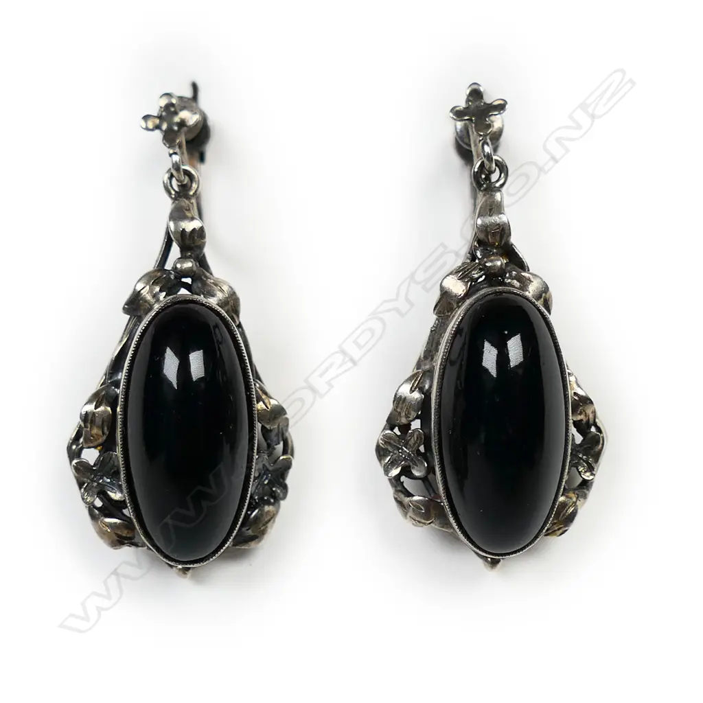 A vintage silver and onyx parure, Image 1++