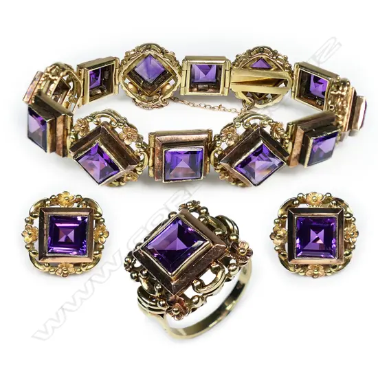 A 14ct yellow gold, rose gold and synthetic corundum parure,