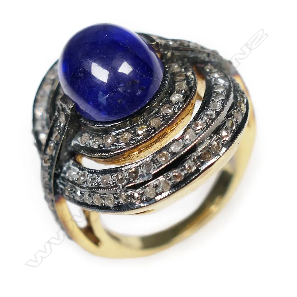 An impressive silver gilt diamond and sapphire ring, Image 1++