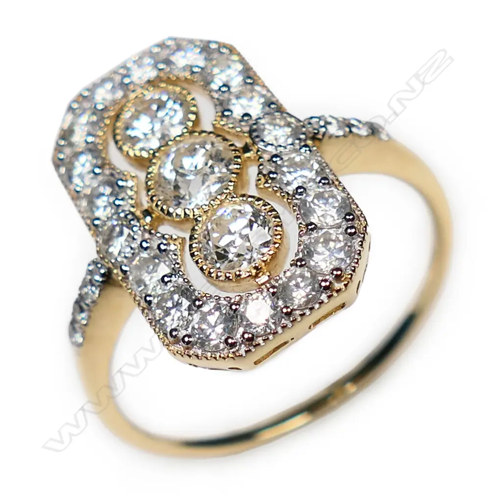 A 14ct gold and diamond antique style ring, Image 1++