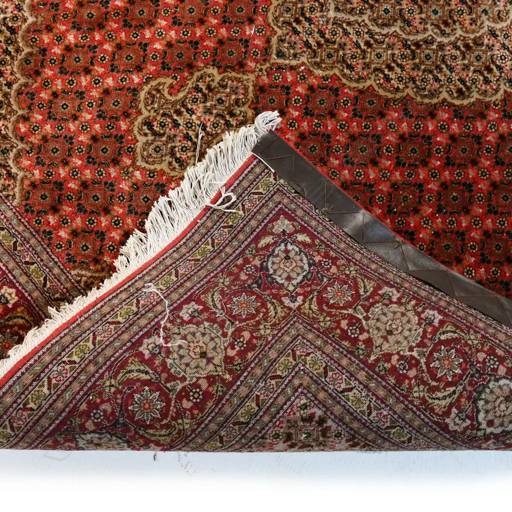 A quality finely knotted Persian rug, Image 1++