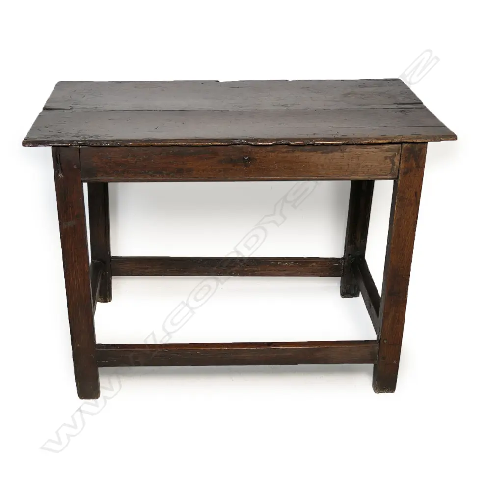 A 19thC oak country side table, Image 1++
