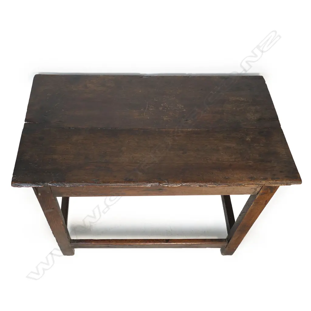 A 19thC oak country side table, Image 1++