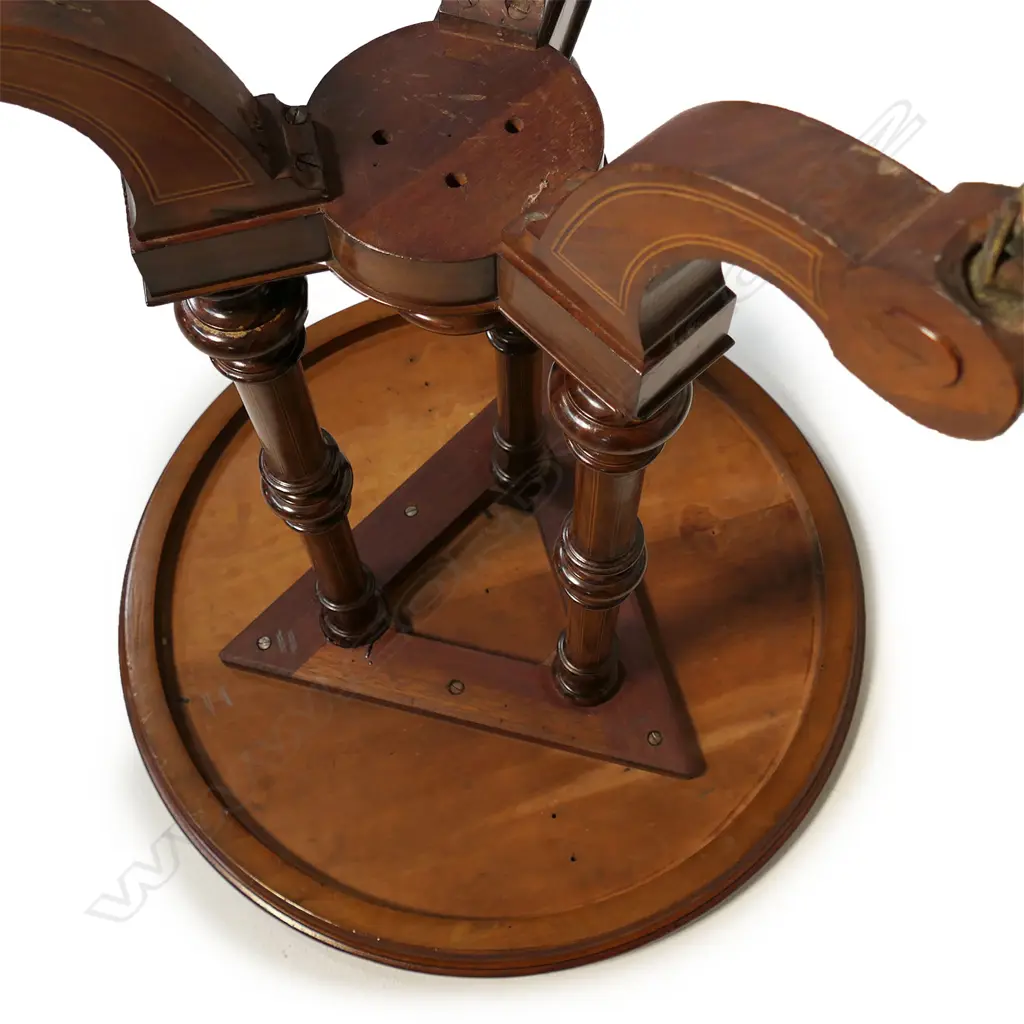 An Anton Seuffert elaborately inlaid parquetry card table top, Image 1++