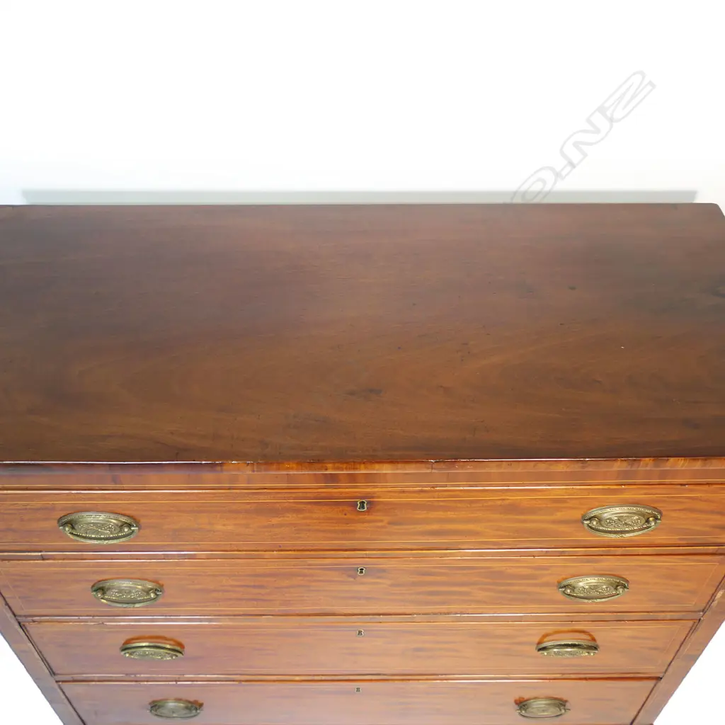 A 19thC oak coffer, Image 1++