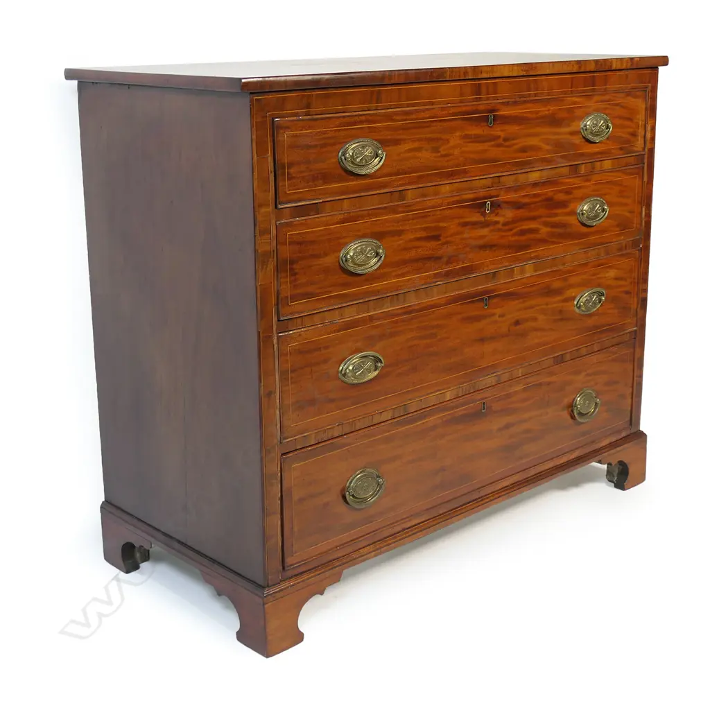 A Georgian mahogany four drawer flat front chest, Image 1++
